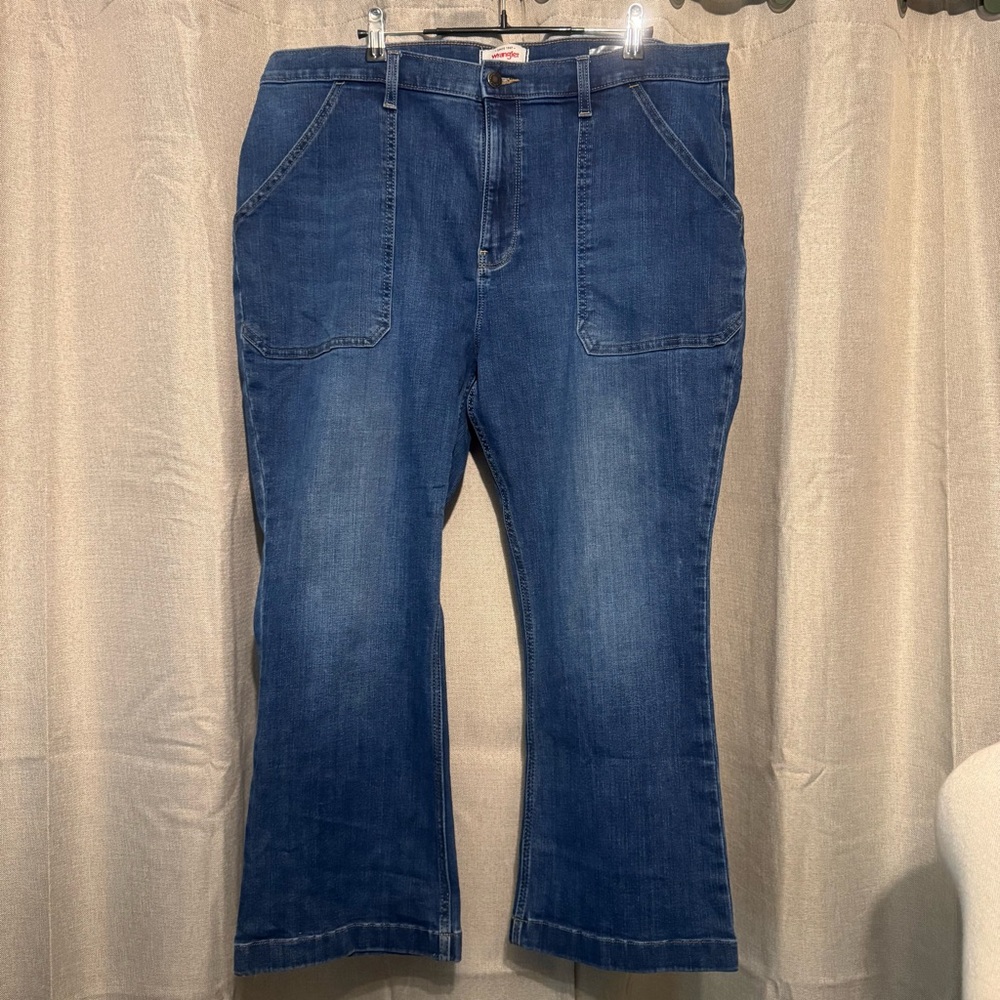 WRANGLER High-Rise Kick Flare Jeans